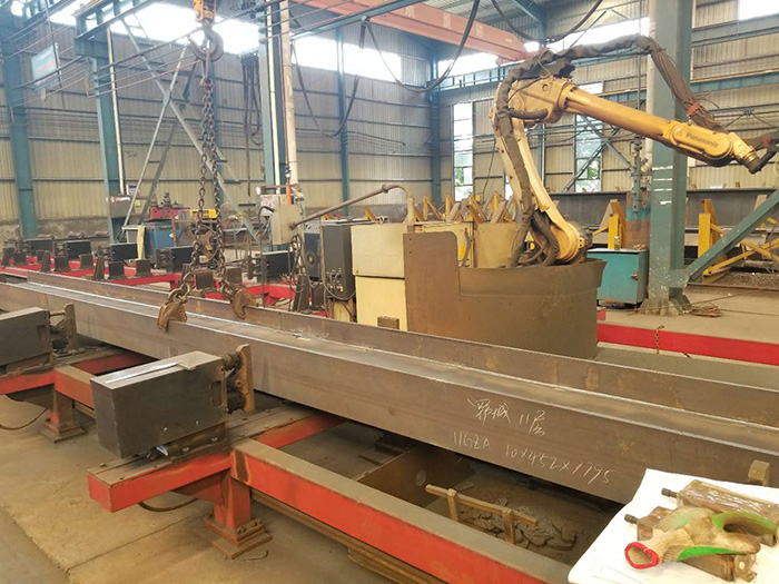 圓柱、箱型柱、十字形柱